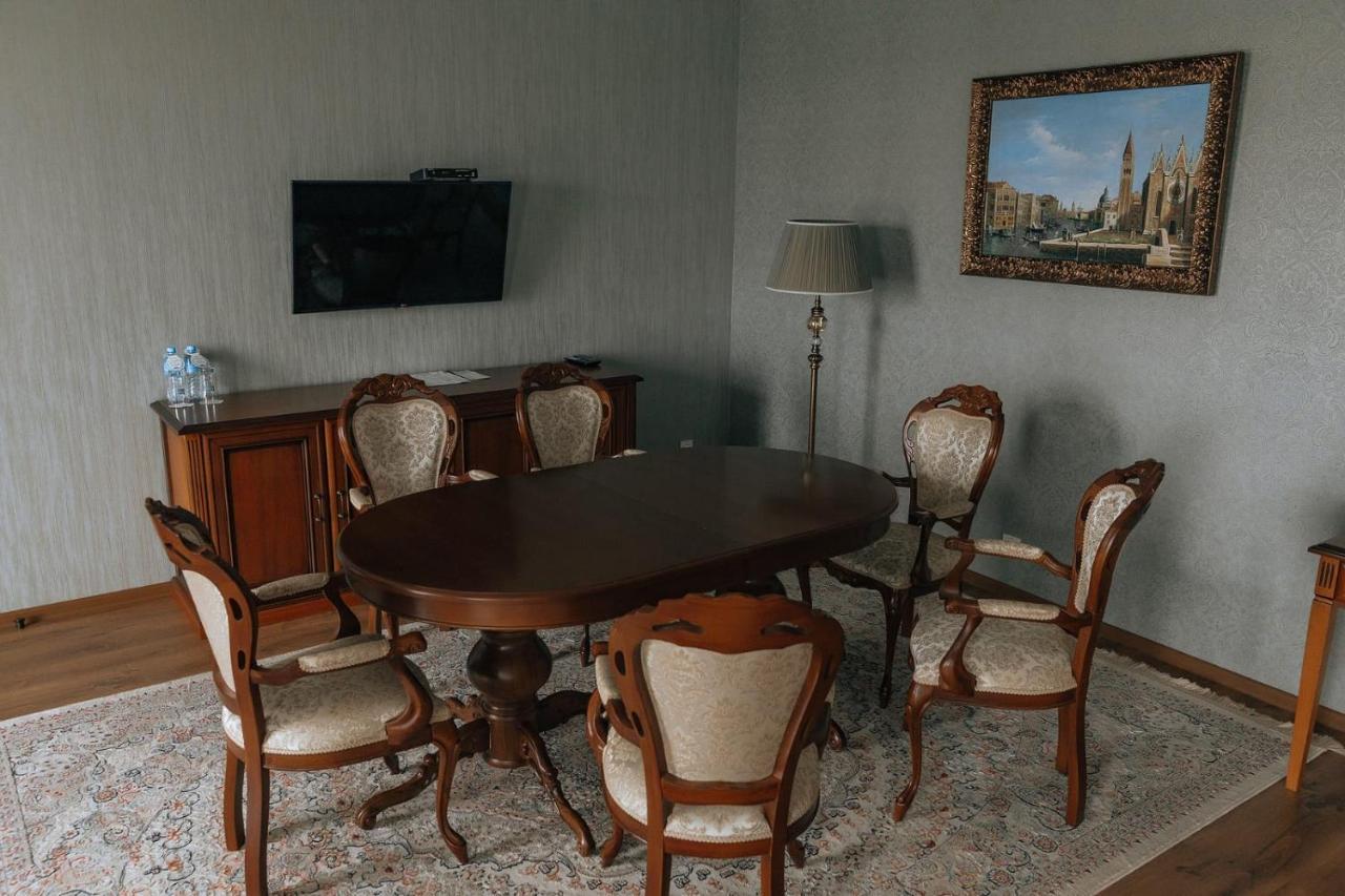 Medeu Hotel Kostanay Bagian luar foto