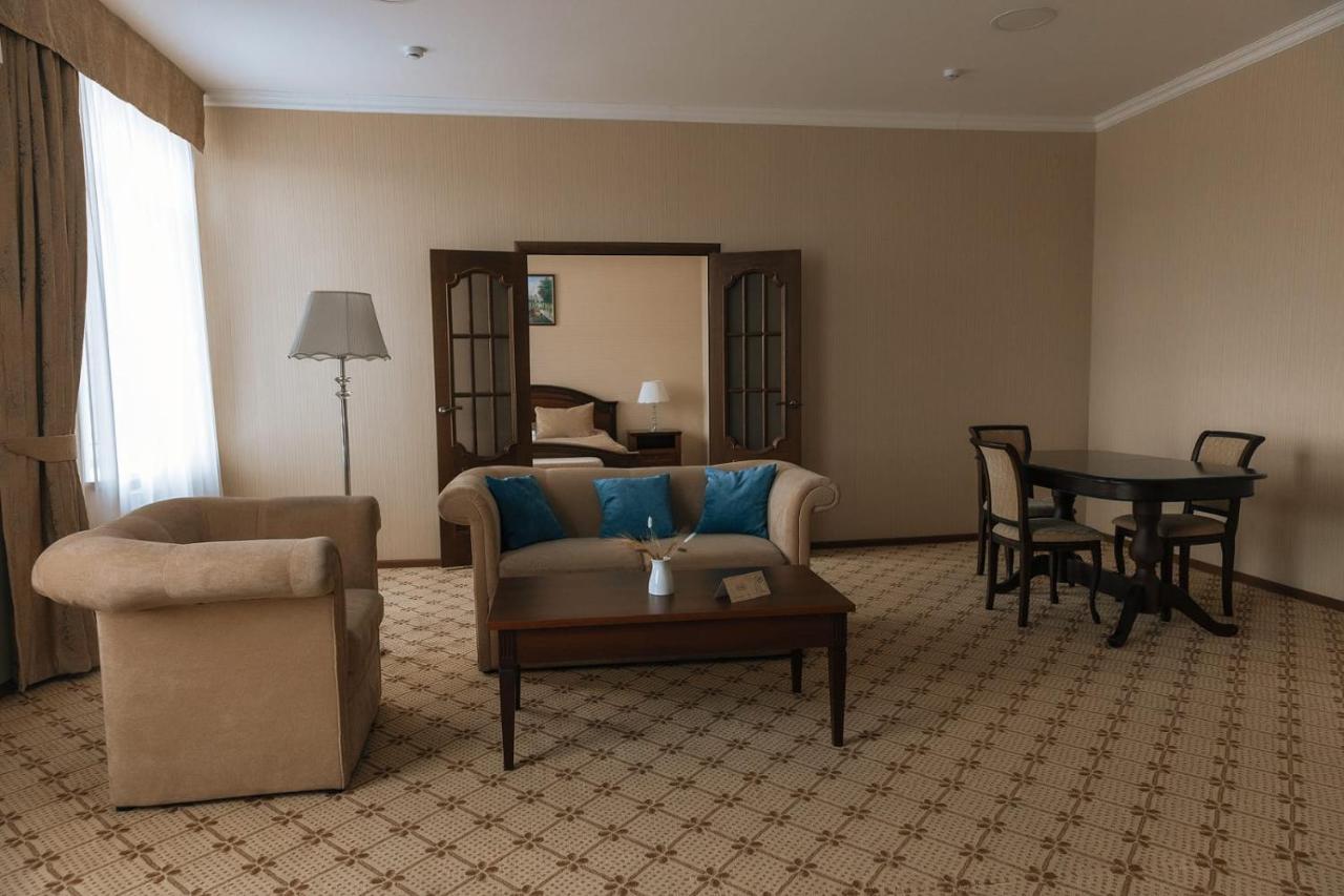 Medeu Hotel Kostanay Bagian luar foto