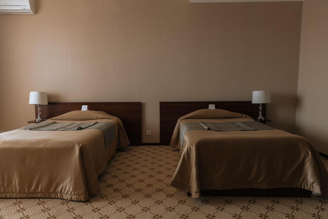 Medeu Hotel Kostanay Bagian luar foto
