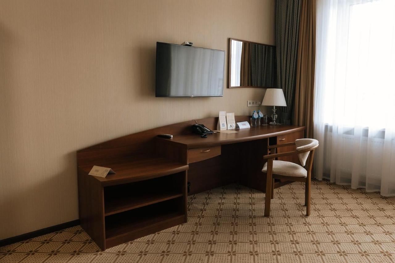 Medeu Hotel Kostanay Bagian luar foto