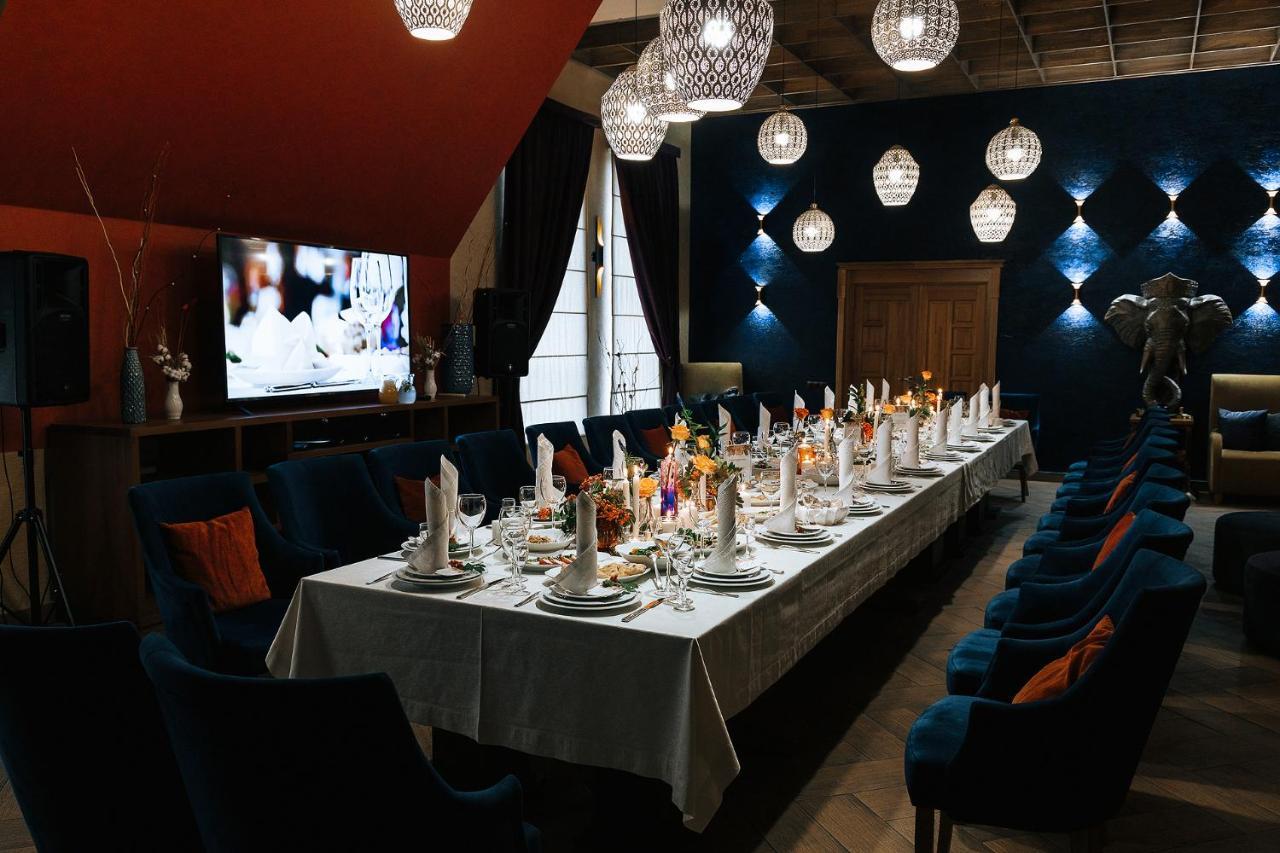 Medeu Hotel Kostanay Bagian luar foto